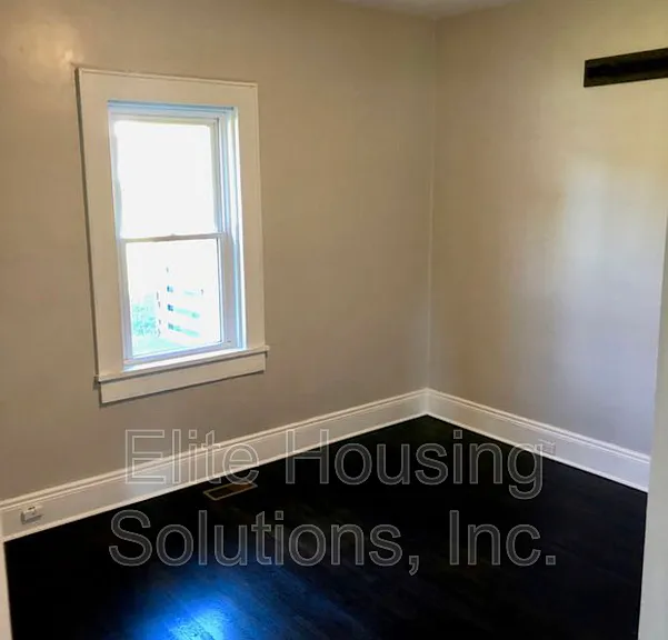 4672 W Lee Hwy — Photo 10