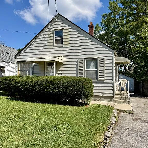 26 Meadowbrook Ave — Photo 1