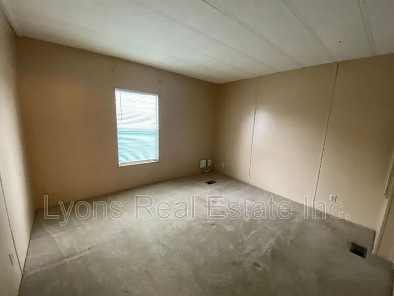 234 Lamplighter Ln — Photo 20