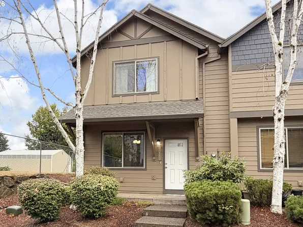 38473 Cascadia Village Dr, Sandy, OR 97055