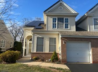 163 Saratoga Ct, Somerset, NJ 08873