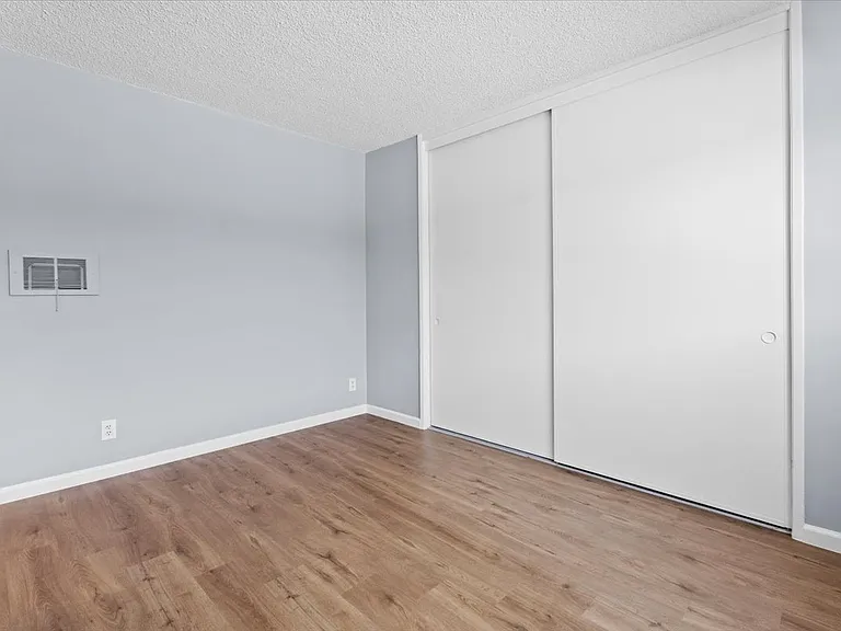12717 Pacific Ave #7 — Photo 14