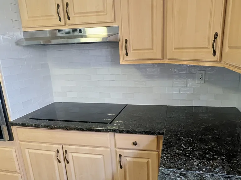 751 Lawrence Blvd — Photo 12