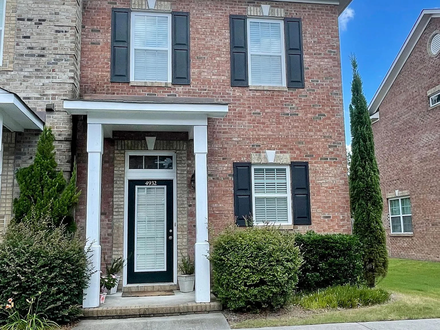 2 bed, 2.5 bath, 1314 sqft, $1,800 — Photo 2