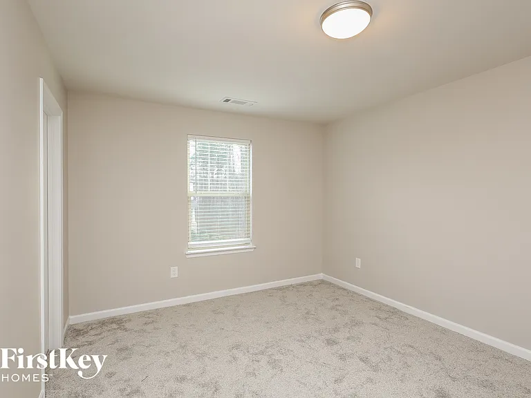 2476 Morgan Spring Ln — Photo 12