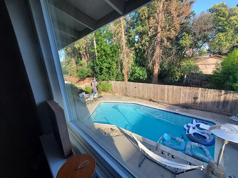 La Riviera Dr — Photo 3