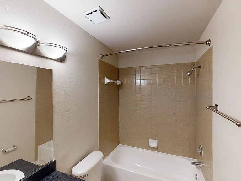Altamira Place Apartment Homes — Photo 154