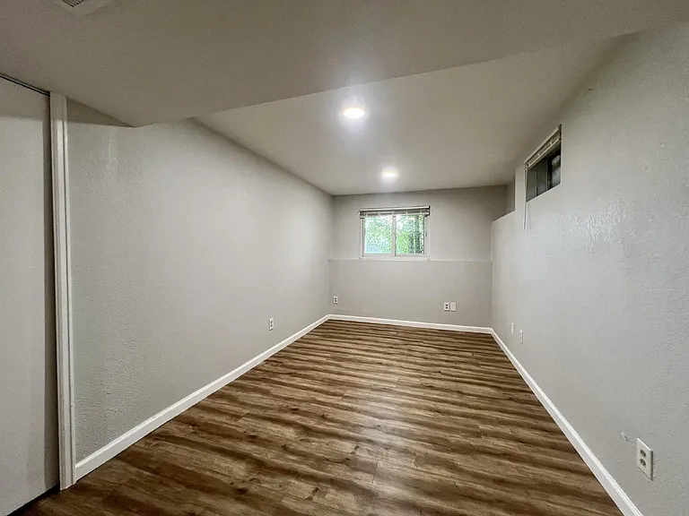 13238 Alcott Cir — Photo 31