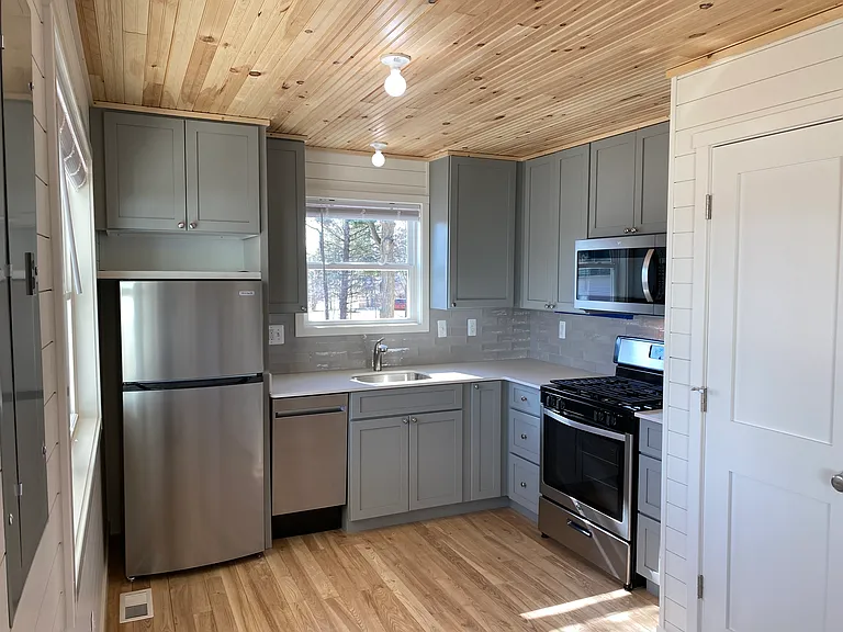 4361 M 75 N #7 — Photo 3