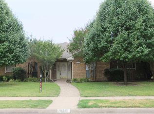 2212 Blackberry Dr, Richardson, TX 75082