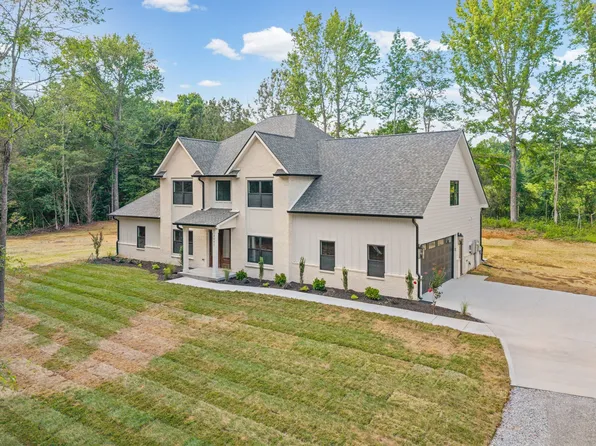 2051 Ussery Rd S, Clarksville, TN 37040