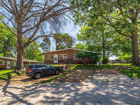 3rd image of 9748 McDowell Pl