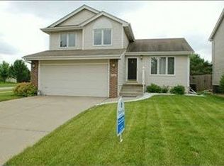 5002 Raintree Dr, West Des Moines, IA 50265