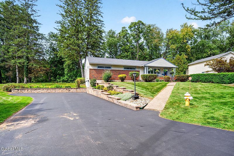 2nd image of 843 Warner Road