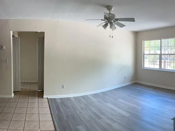 819 SW 63rd Ter APT C, Gainesville, FL 32607