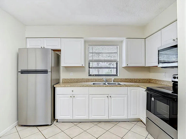 4102 E Humphrey St #A — Photo 4