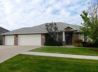 2815 Pinnacle Dr, Norfolk, NE 68701