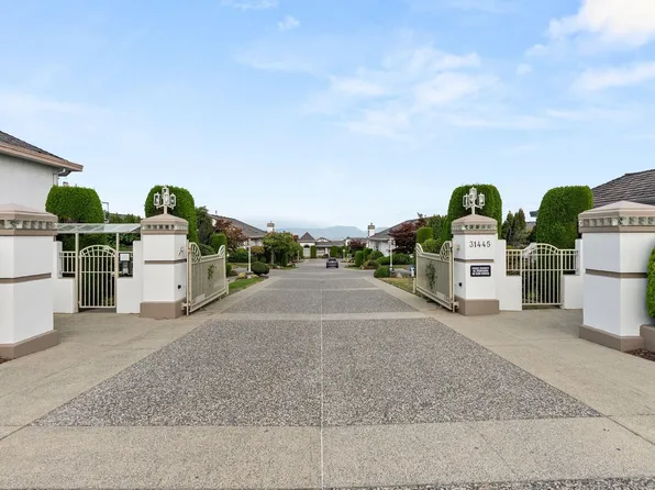 31445 Ridgeview Dr #9, Abbotsford, BC V2T 5N5