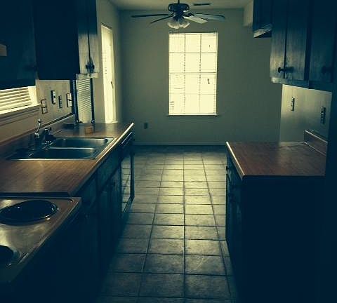 5th image of 1288 Homer St
