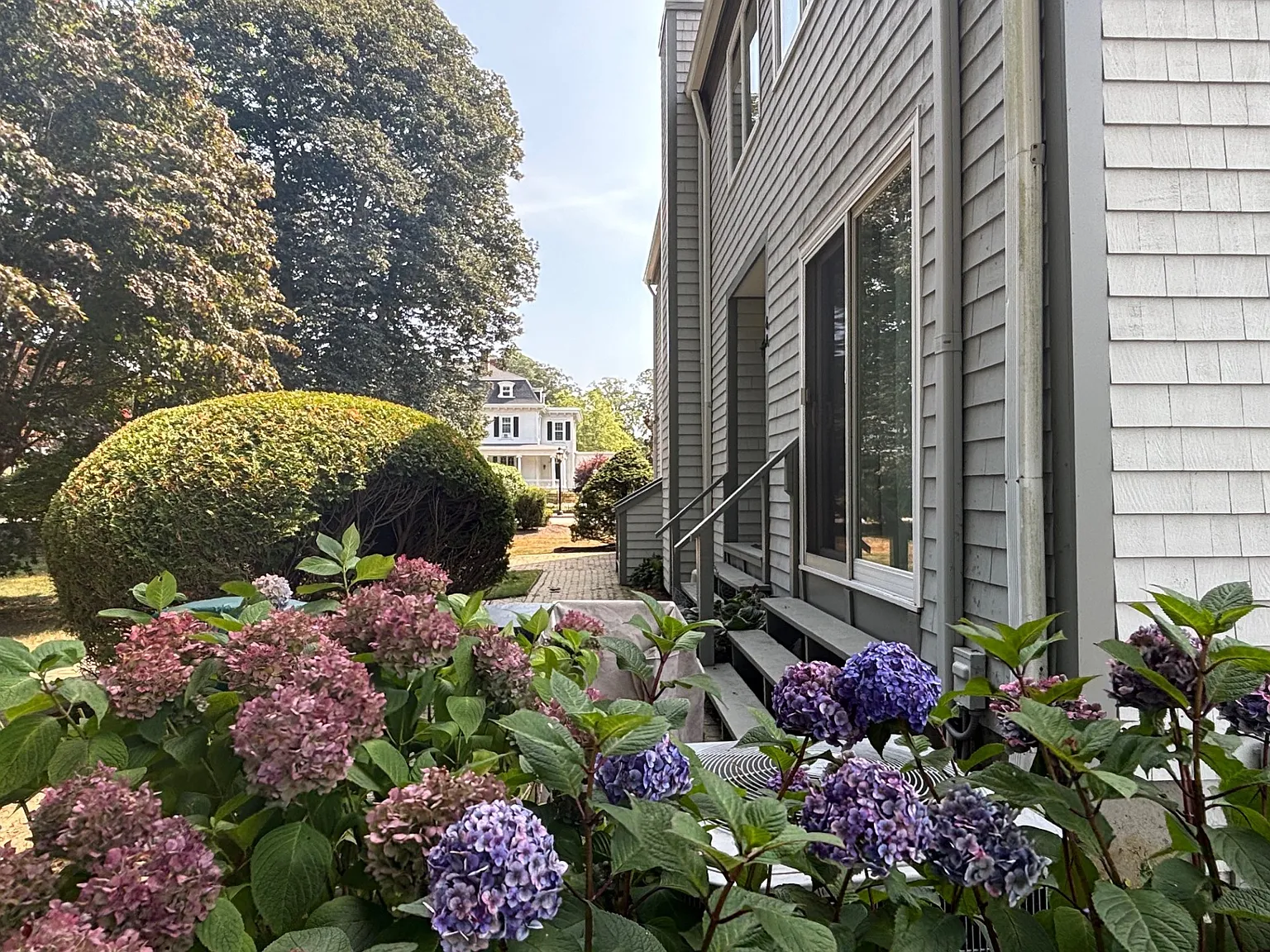 3 bed, 2.5 bath, 1827 sqft, $3,500 — Photo 2