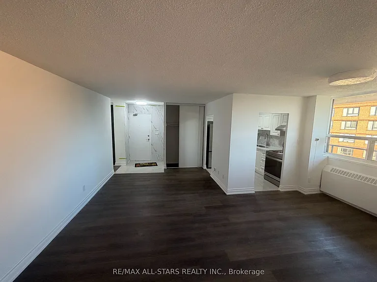 180 Markham Rd #603 — Photo 6