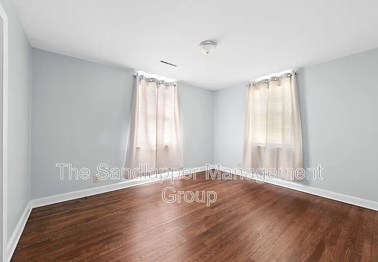 1520 Sutton St — Photo 6