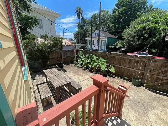 703 Louisa St — Photo 15
