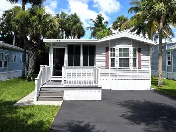 3100 North Rd #314, Naples, FL 34104