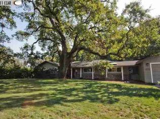 1073 Via Roble, Lafayette, CA 94549