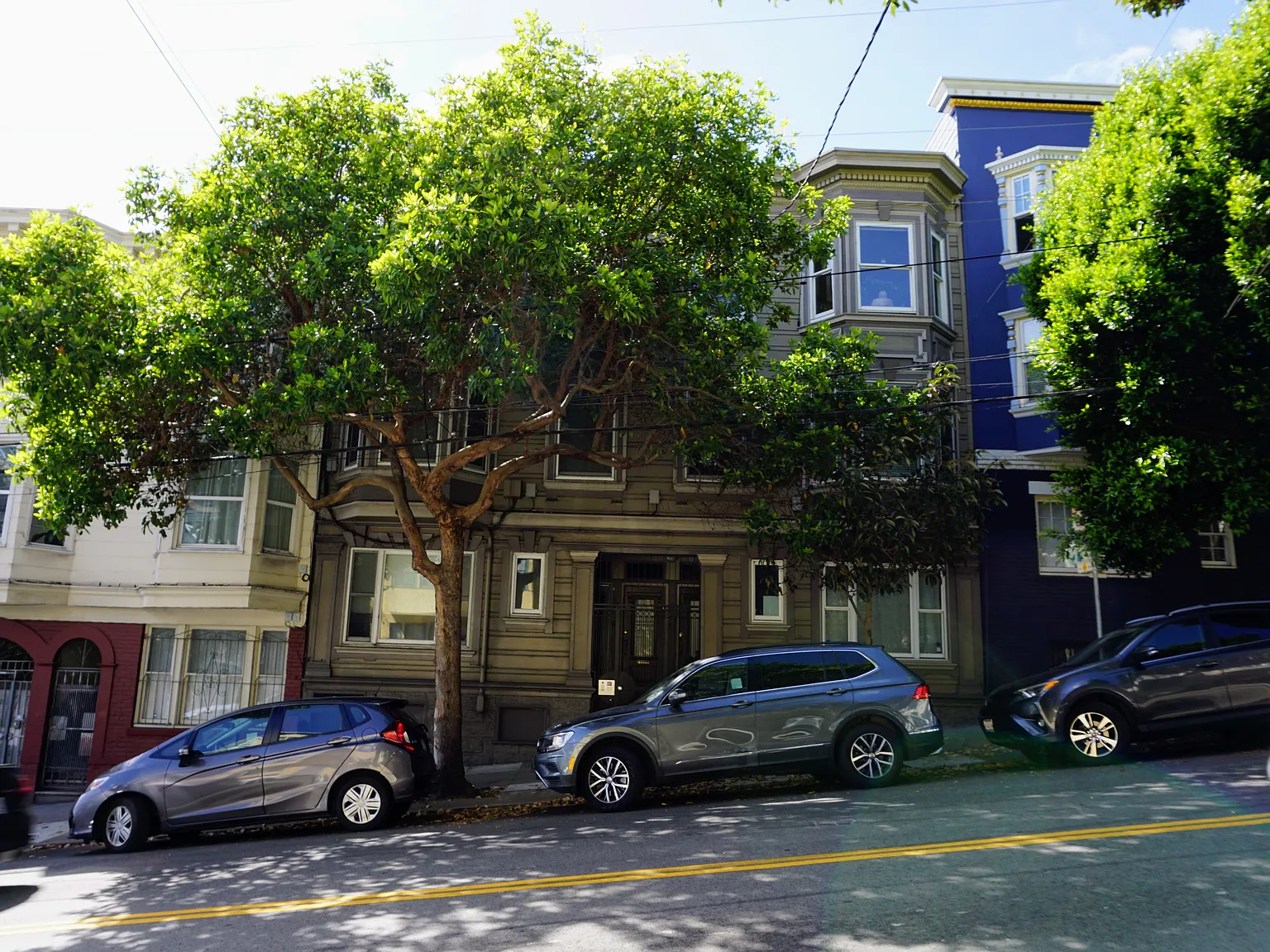 2 bed, 835 sqft, $4,850 — Photo 2