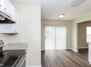 11302 Pointer Ridge Dr, Charlotte, NC 28214