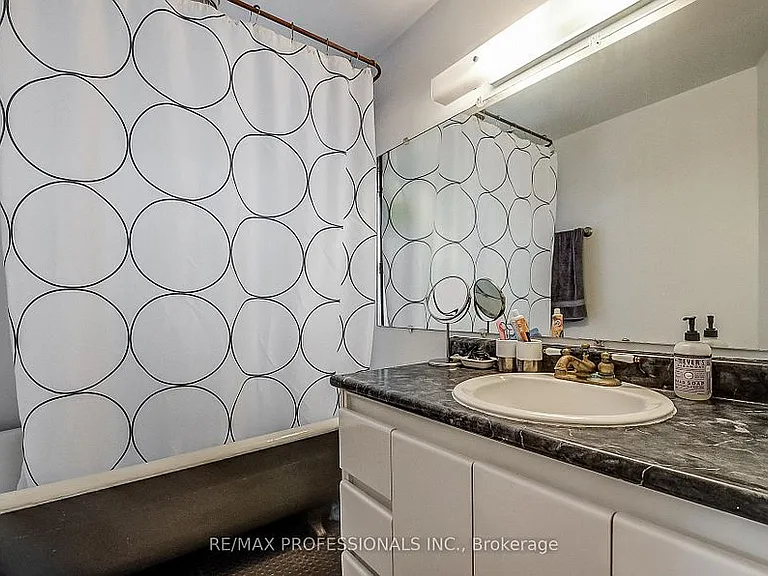 72 Massey St — Photo 17