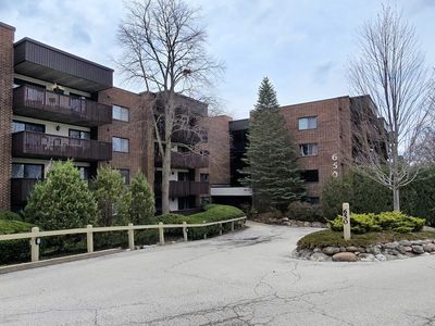 650 Whitney Ct APT 202, Gurnee, IL, 60031