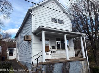 1106 Hamilton St, Dickson City, PA 18519