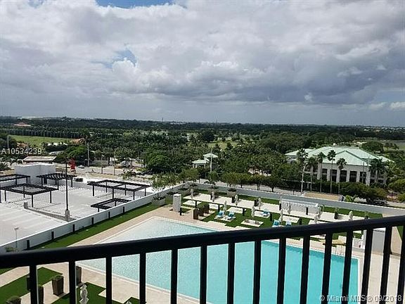4th image of 5300 Paseo Dr #714