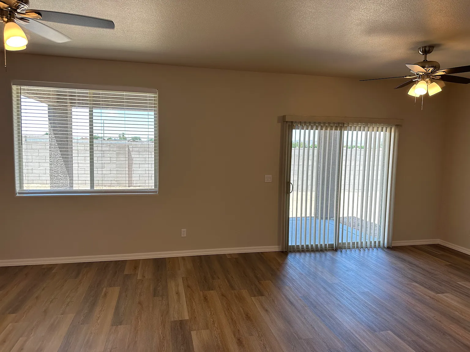4 bed, 1706 sqft, $2,200 — Photo 2