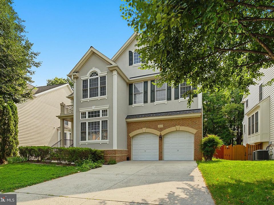 1st image of 3945 Highland Oaks Dr
