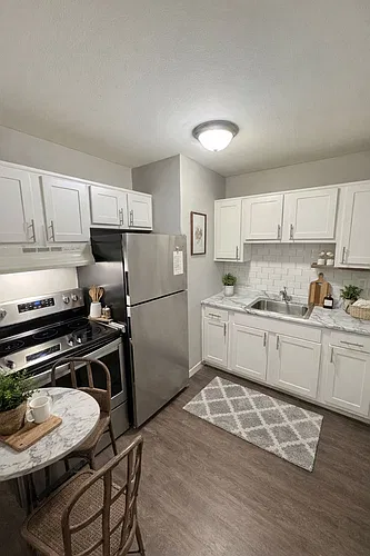 5640 Pardee Photo 1
