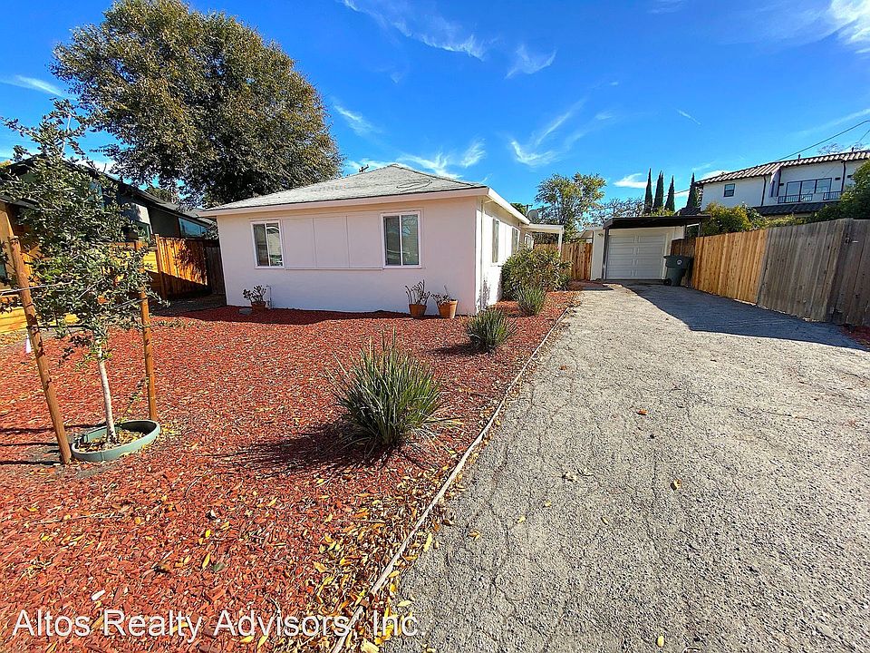 1st image of 3149 Genevieve Ct