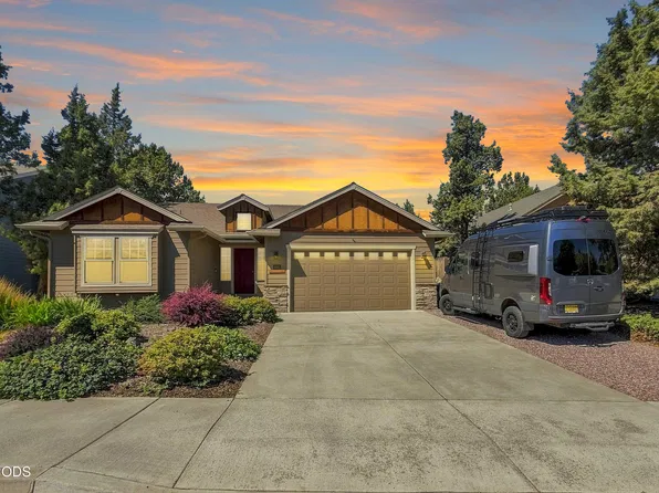 2021 SW 41st St, Redmond, OR 97756