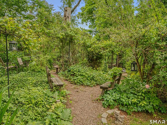 5th image of 559 Old Laurel Hill Road