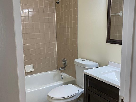 5th image of 1126 Laurel Oaks Ct #1126