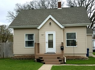 807 W Summit Ave, Fergus Falls, MN 56537