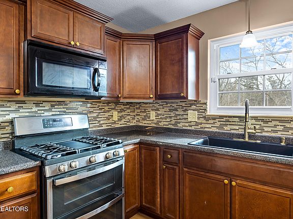 5th image of 2802 Rambling Rd