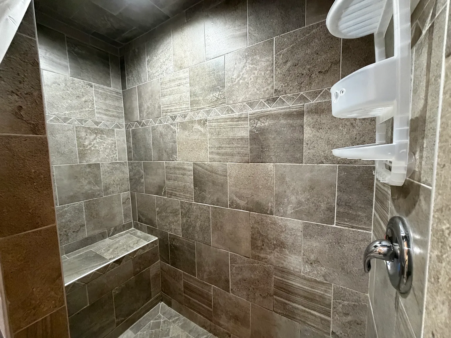 2 bed, 1800 sqft, $2,000 — Photo 3