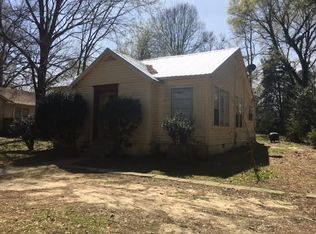 109 W South St, Kosciusko, MS 39090