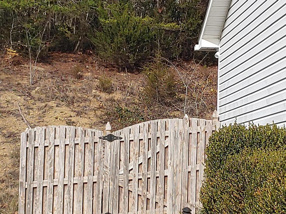 2nd image of 8823 Spindlewood Ln