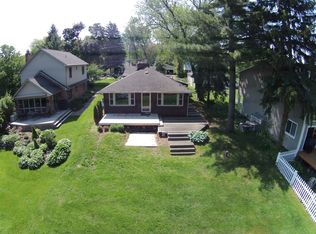 8352 Lagoon St, Commerce Township, MI 48382