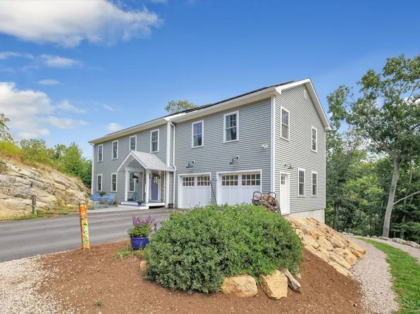 65 Old Sachems Head Road, Guilford, CT 06437
