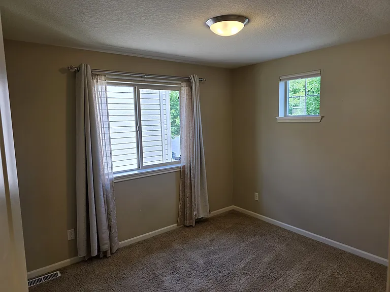 16360 NW Rossetta St — Photo 35